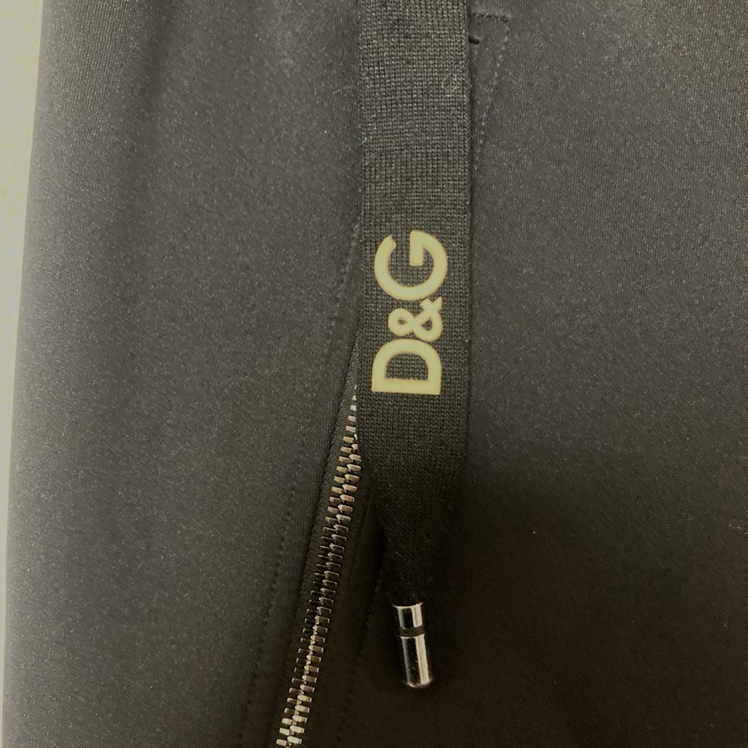 超高級　定価約14万円　ドルチェ&ガッバーナ　パーカー　黒　46 M 美品