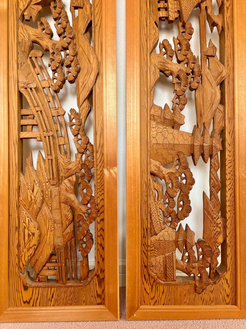 手彫り　欄間　一対