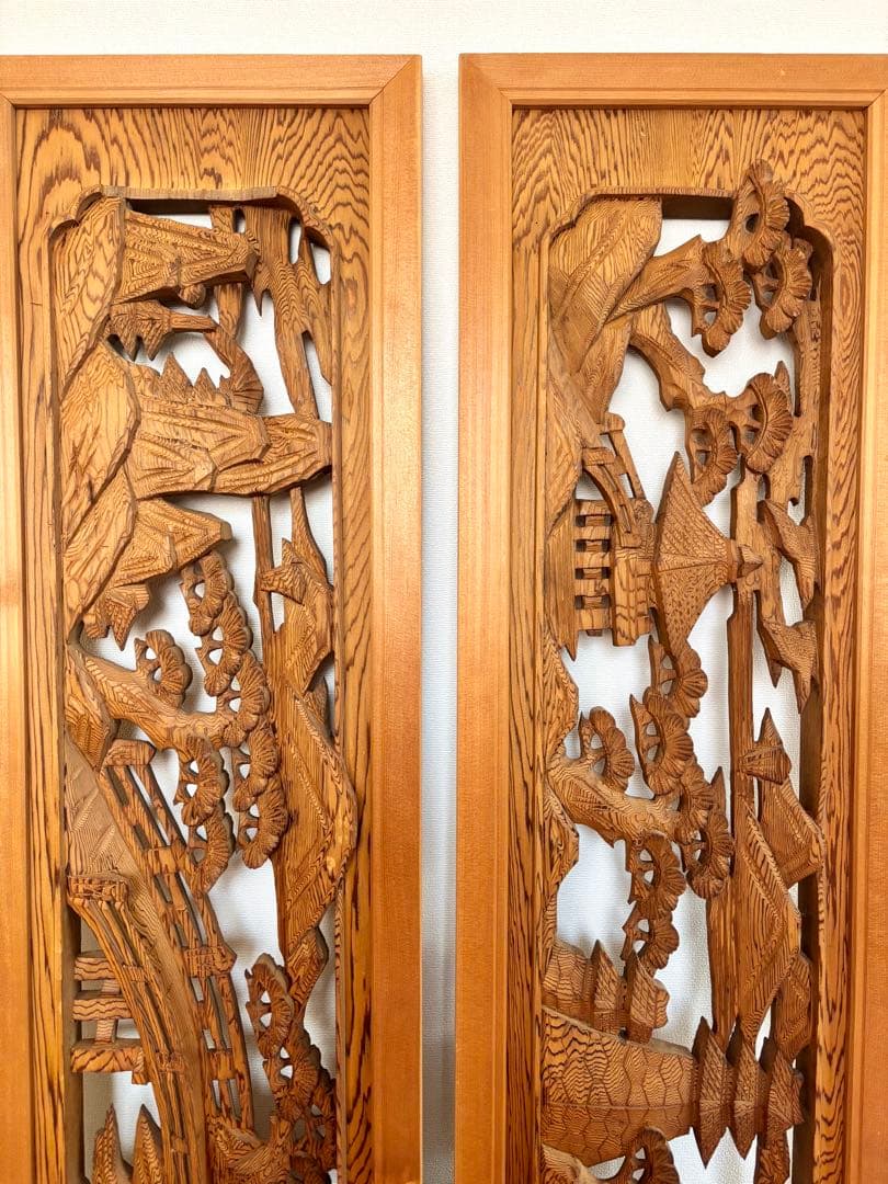 手彫り　欄間　一対