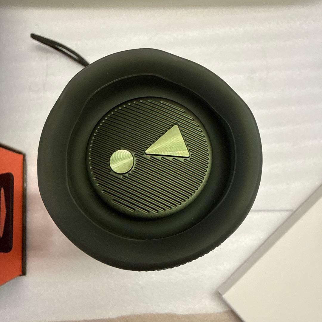JBL flip6 グリーン　限定色