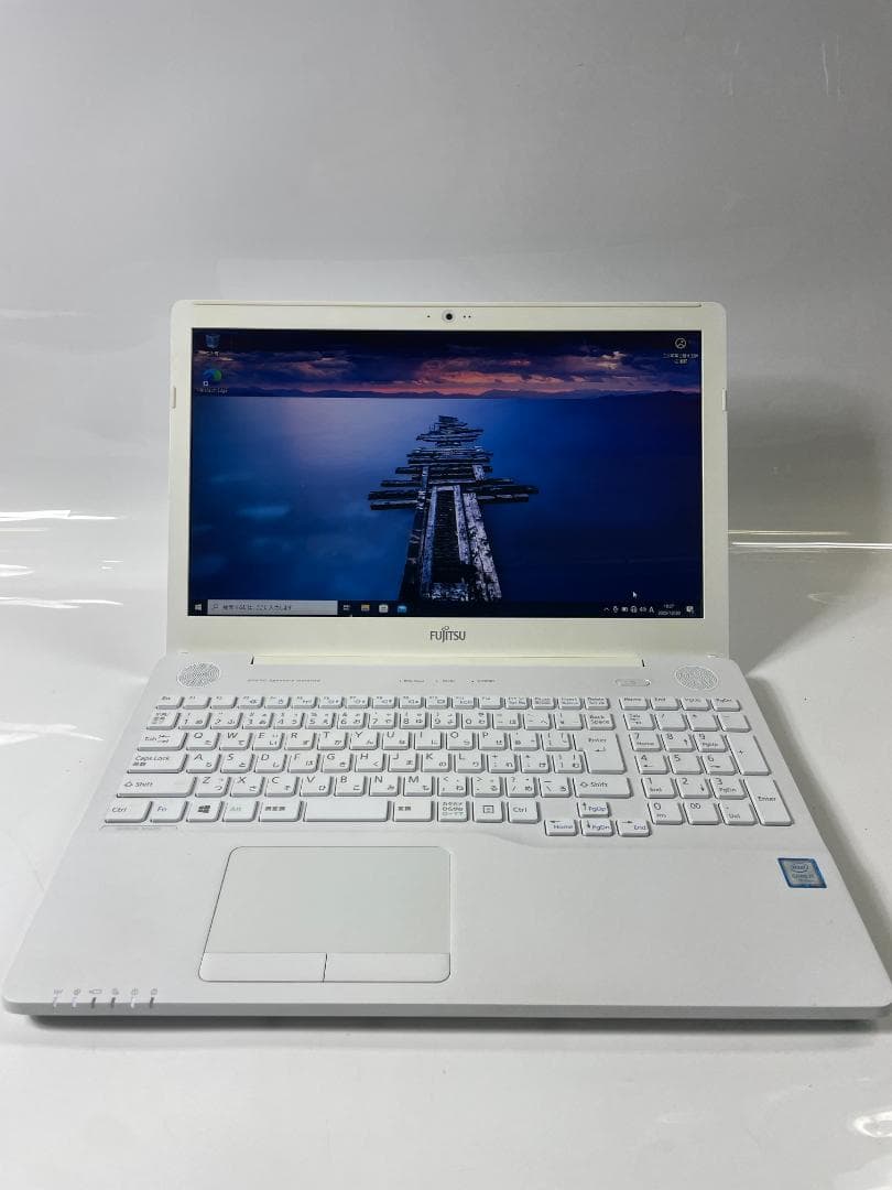 富士通 Lifebook AH50/B3 7世代i7/500GB/8GB