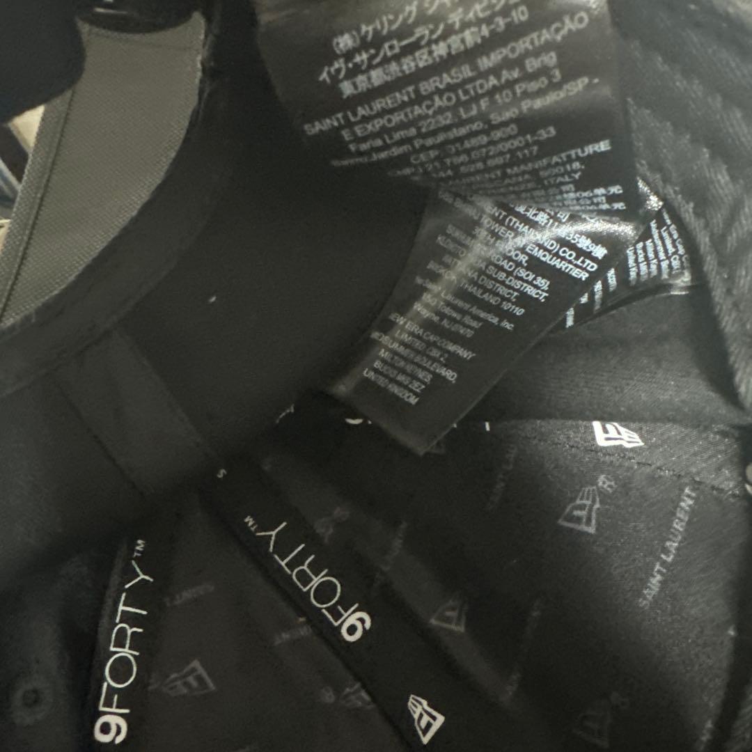 イヴサンローラン　ニューエラ　キャップ　ブラック