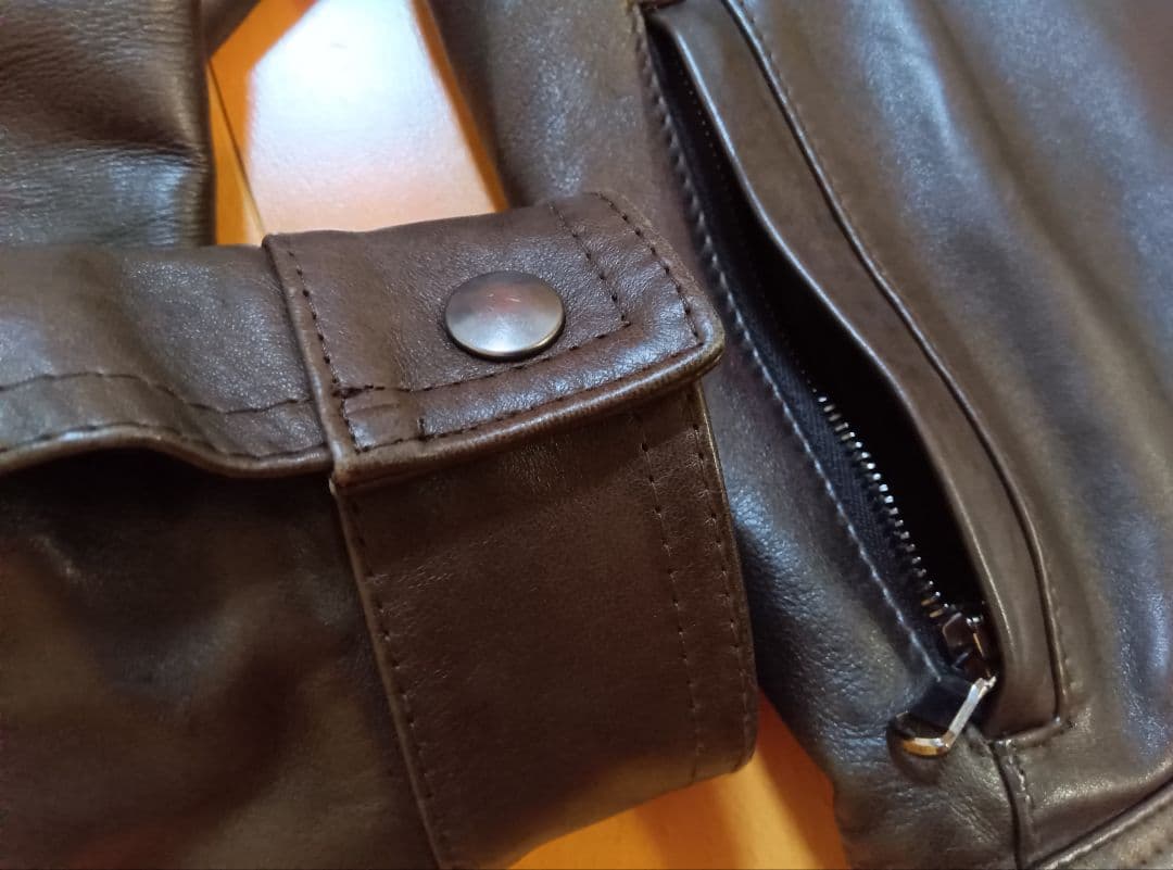 け*く様 美品EMMETIエンメティJURIユーリ濃茶ダークブラウン42