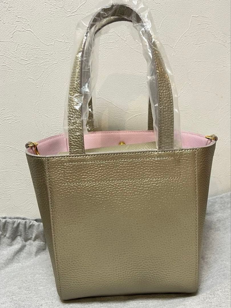 【タグ付き未使用】A.D.M.J. Bee ハンドバッグ シャンパンゴールド