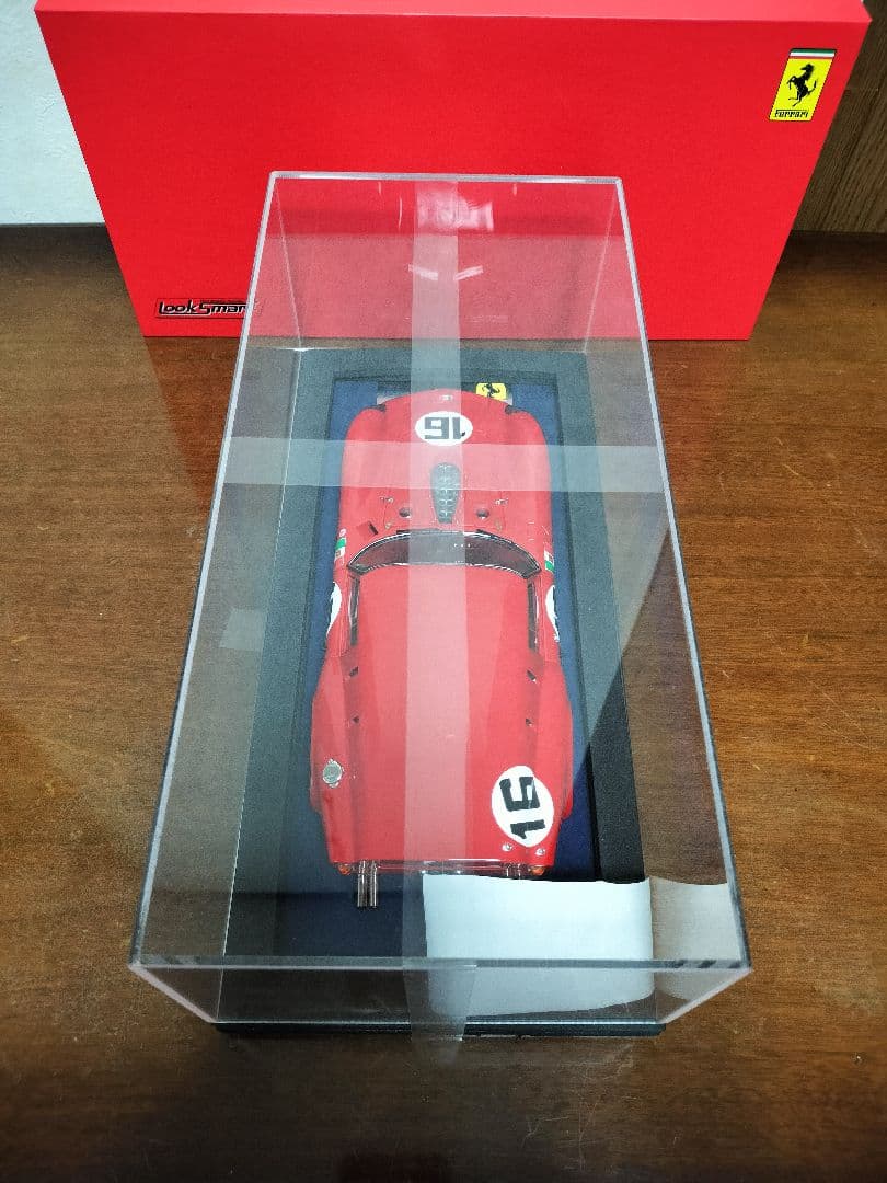 ルックスマート1/18 フェラーリ250GT ブレッド.バン 1962ル・マン