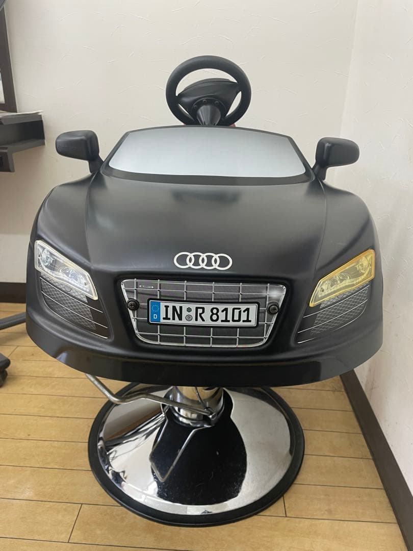 子供カット椅子　美容室　理容室