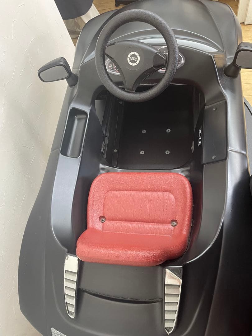 子供カット椅子　美容室　理容室