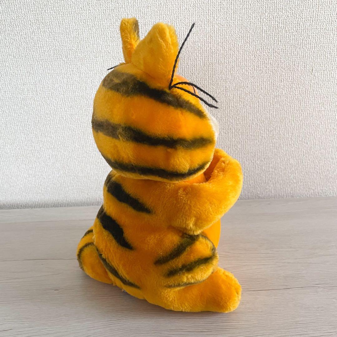 【期間限定バラ売★目玉商品★】ガーフィールド ぬいぐるみ　にっこり　抱っこ