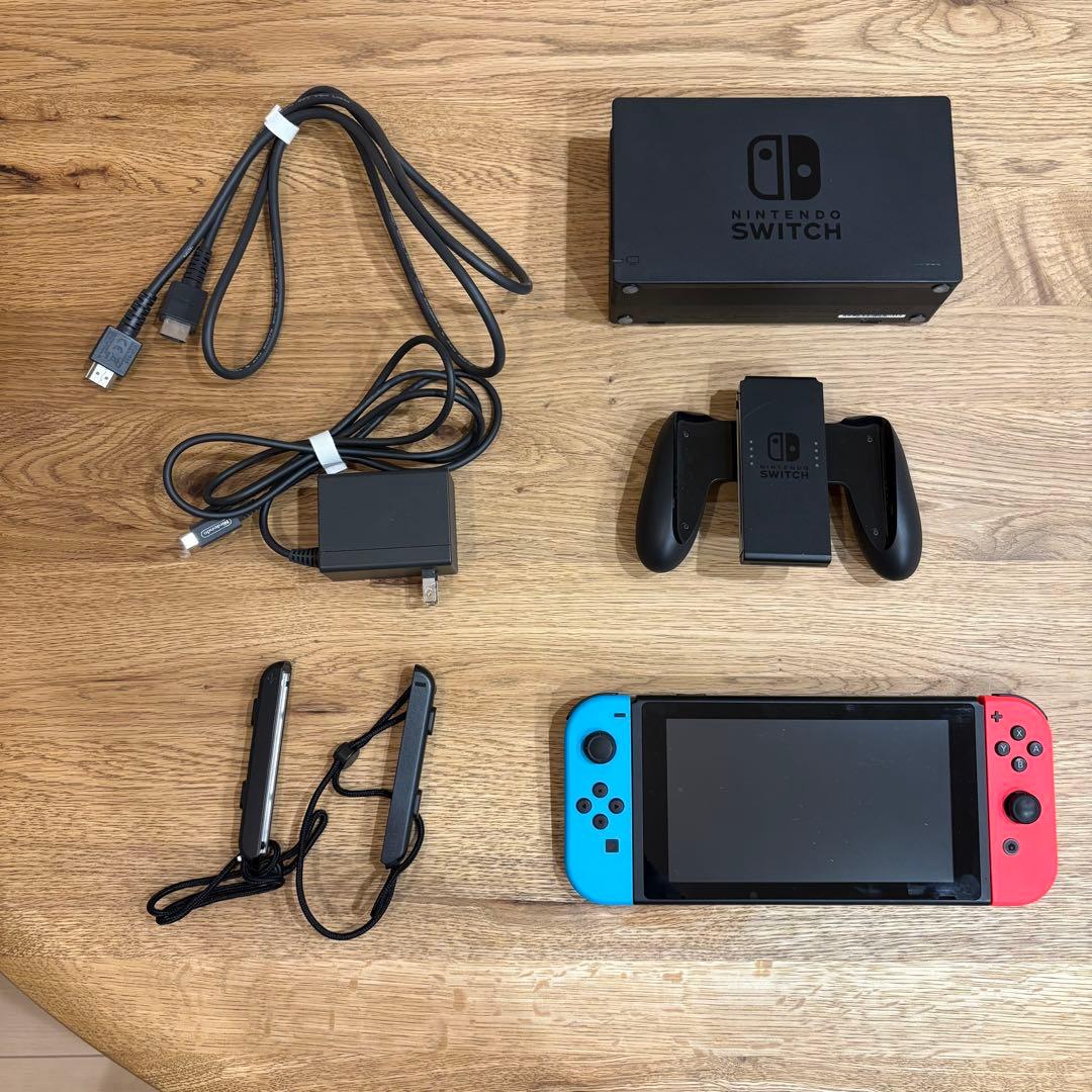 【中古】Nintendo Switch 本体 青/赤 Joy-Con 付属品付き