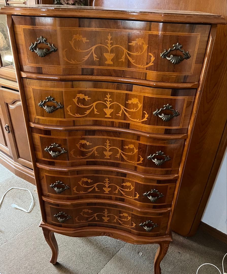 イタリア製　象嵌細工装飾　猫脚　ウッドチェスト 5段