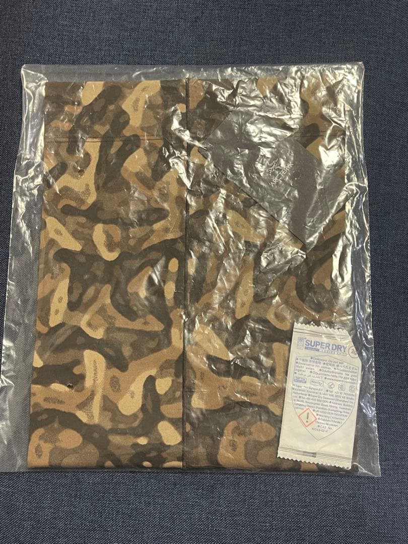 【新品】アークテリクス ネックゲイター Carob Grottoflage