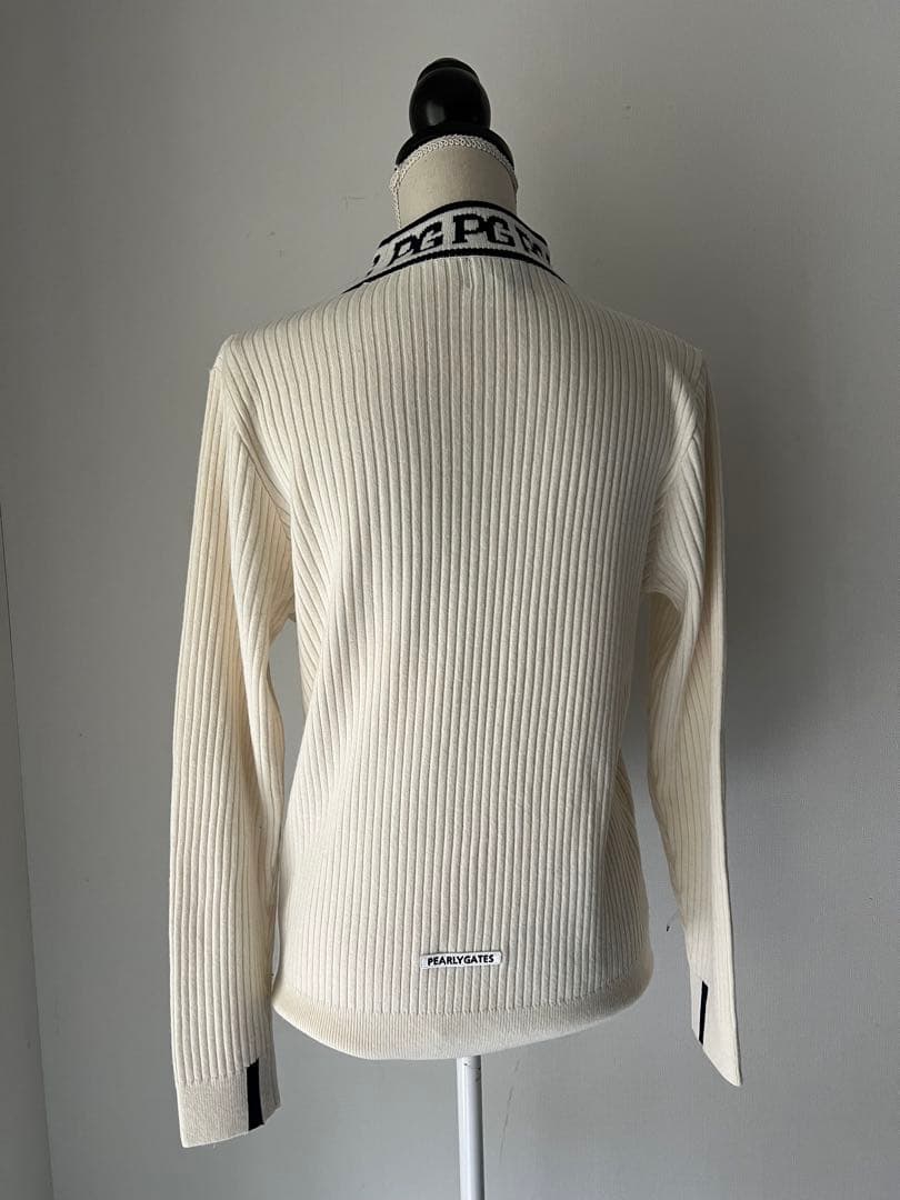 パーリーゲイツ　ウールカシミアホワイトロゴセーター
