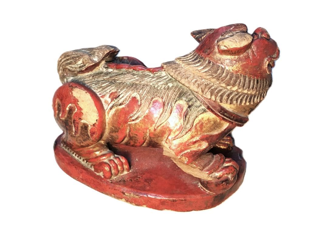 【 木彫金朱漆塗玉獅子 】　江戸時代