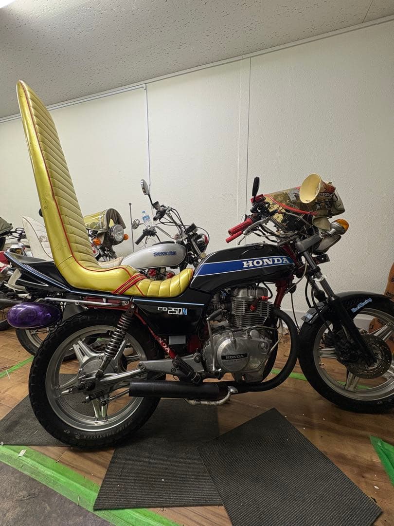 cb250n cb400n バブ ホーク 外装 タンク