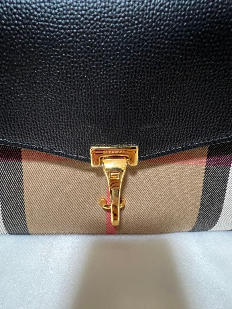 ［大幅値下げ中1/29まで］BURBERRY ショルダーバッグ