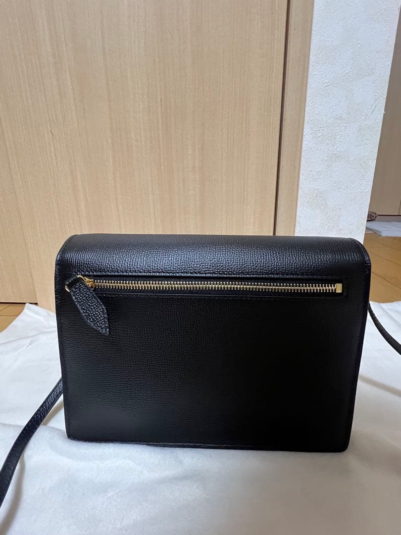 ［大幅値下げ中1/29まで］BURBERRY ショルダーバッグ