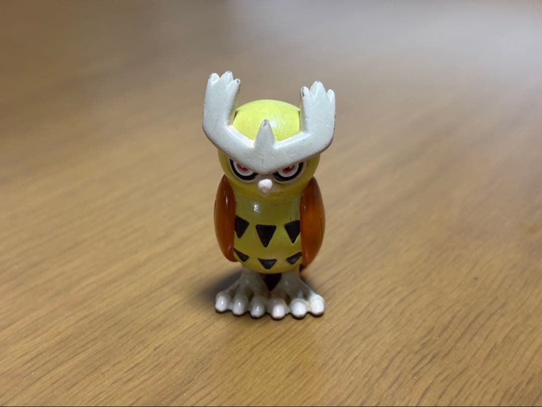 サトシのヨルノズク モンコレ色違い