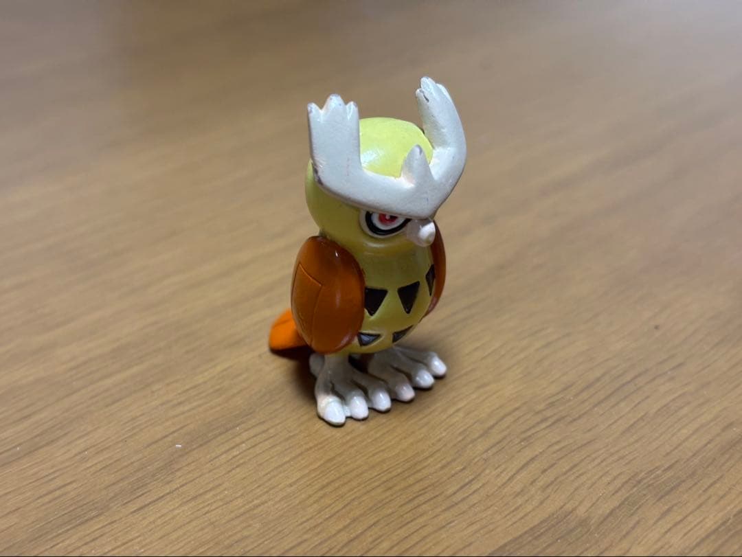 サトシのヨルノズク モンコレ色違い