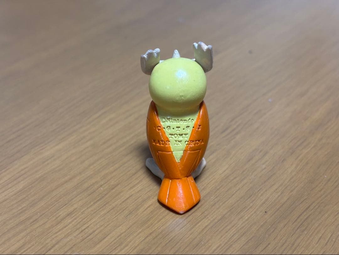 サトシのヨルノズク モンコレ色違い