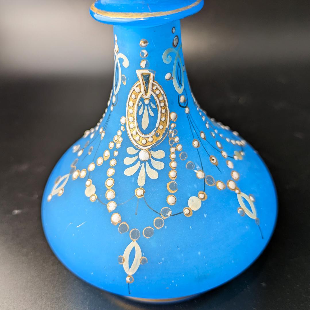 オールドバカラ 青オパーリンガラス 大型香水瓶 エナメル＆金彩ジュエル紋