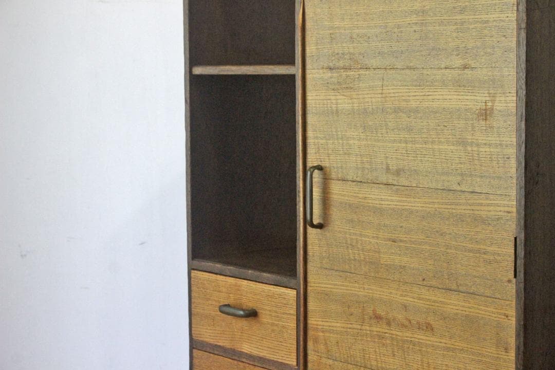 レトロ 小振り キャビネット 戸棚 引き出し 抽斗 3杯 収納 左右非対称 木製