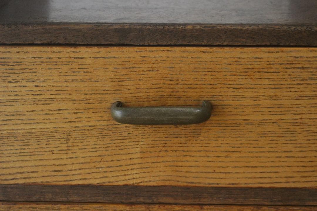 レトロ 小振り キャビネット 戸棚 引き出し 抽斗 3杯 収納 左右非対称 木製