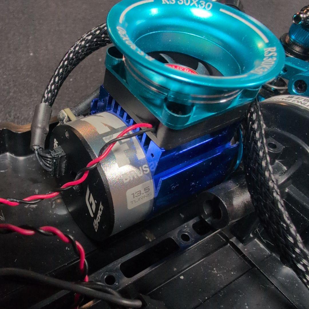 夢*ム様 tt−02シャーシ ドリフトラジコン 13.5Tブラシレスモーター