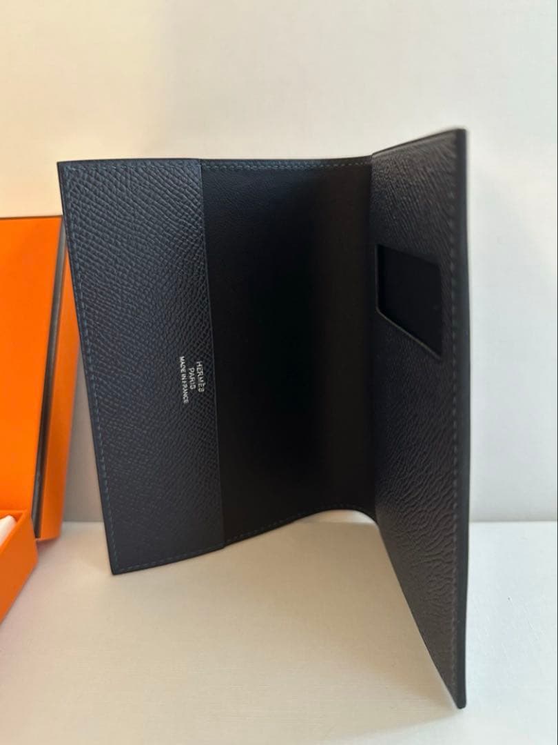 【未使用】エルメス　パスポートケース