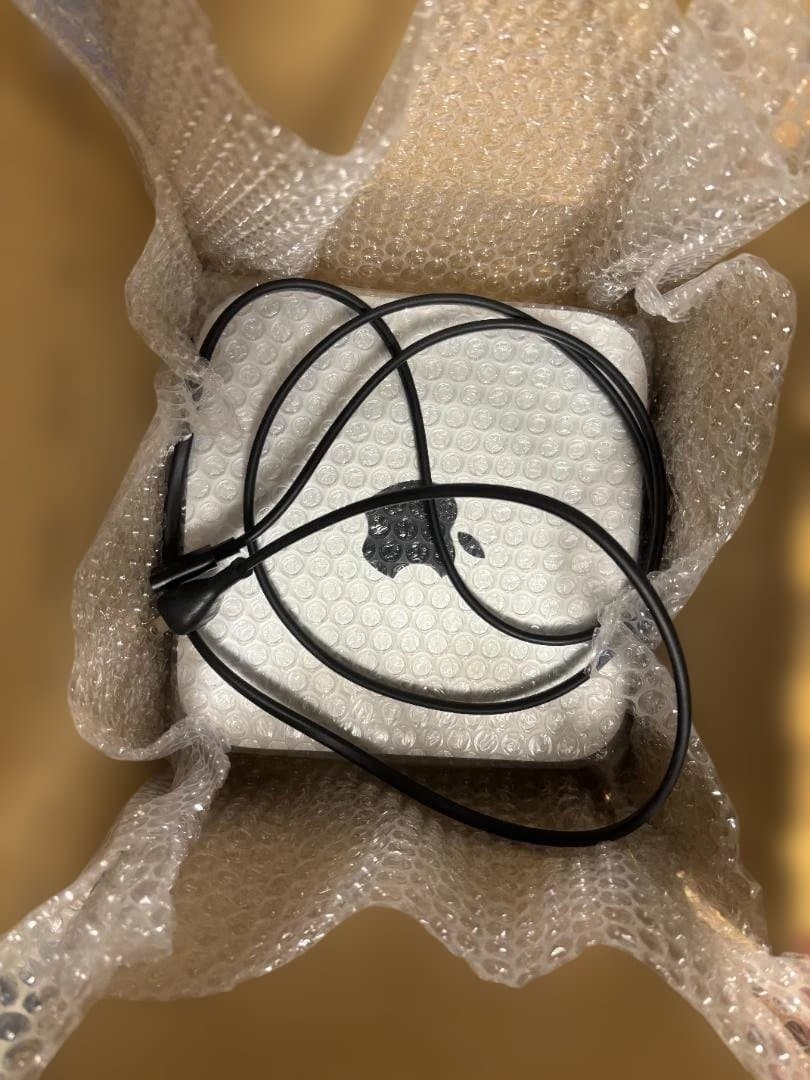 Mac mini 2020 M1 8GBメモリ 256GBSSD