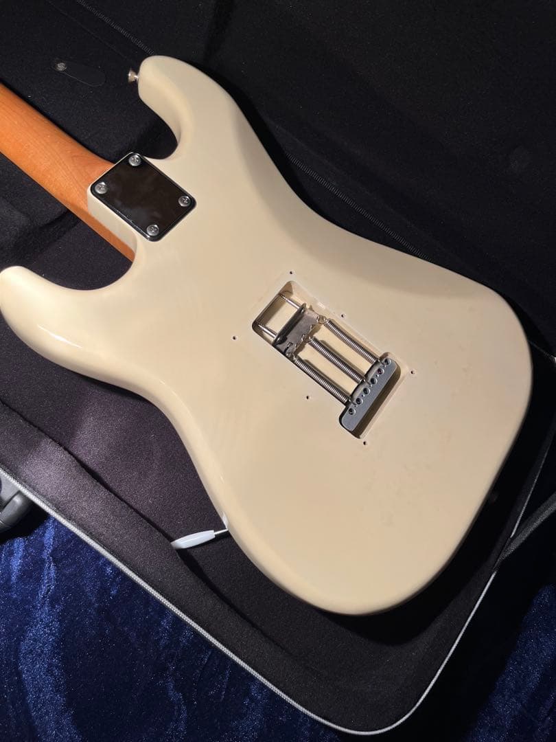 fender japan Squier ストラト　Eシリアル3.8kg フジゲン