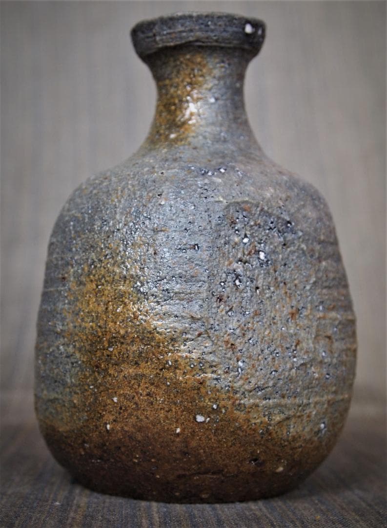 未使用★多久守★備前（窯変）徳利★共箱・栞★黄胡麻