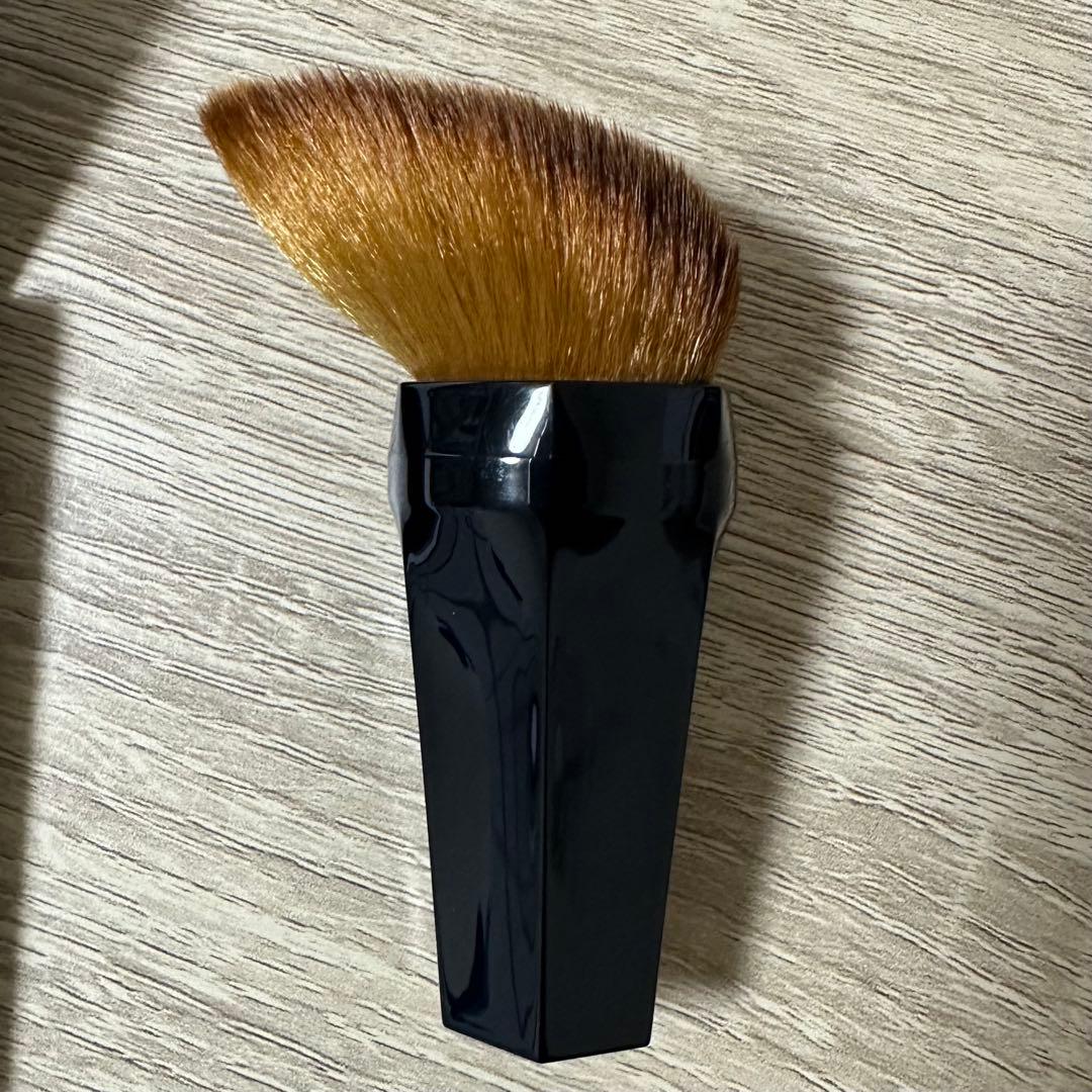 シュウウエムラ ペタル30K ブラシ&ルミマットセッティングジェルインパウダー