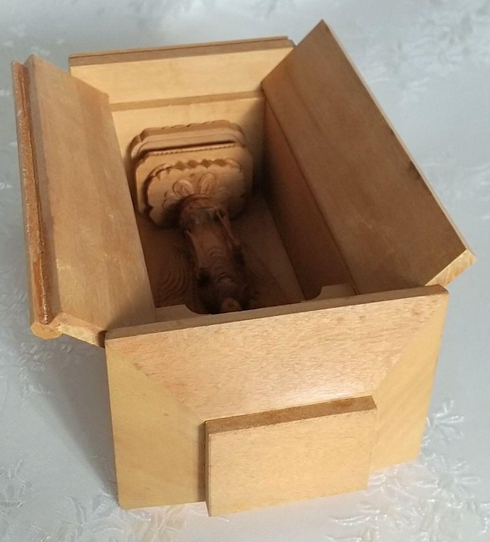 地蔵菩薩立像【極小】#399 厨子入り ◆白檀 木彫 仏像