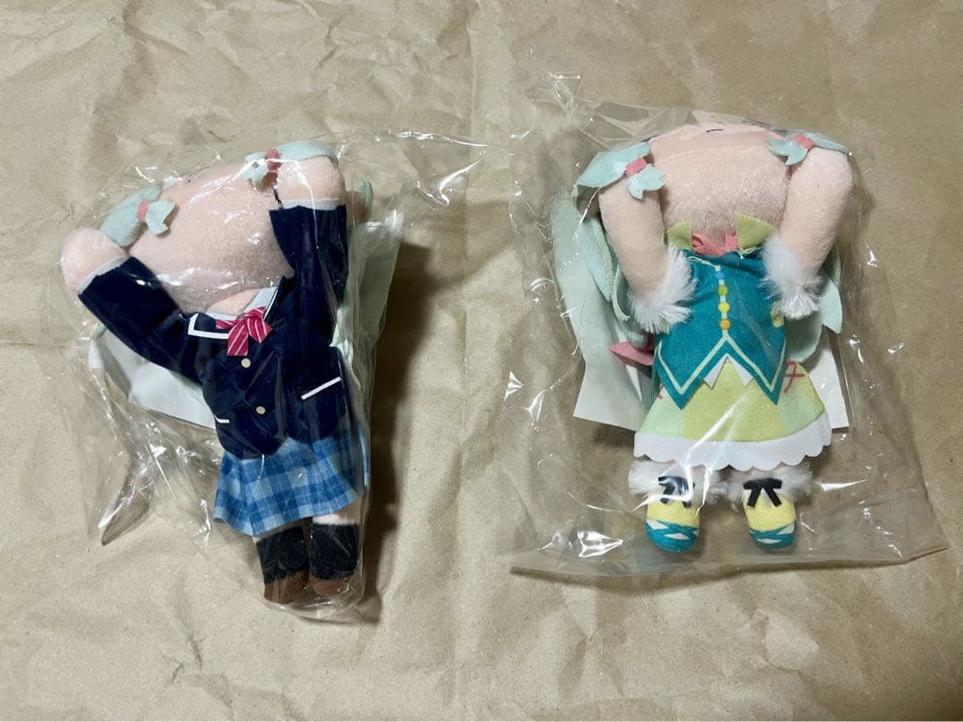 ⭐️ポイズンUM⭐️　未開封　プロセカ　寝そべり　ワンダショ　衣装・制服　4点