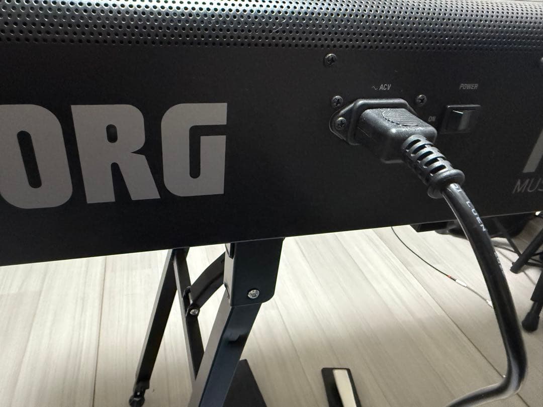 美品Korg Kronos 3 73 シンセサイザー