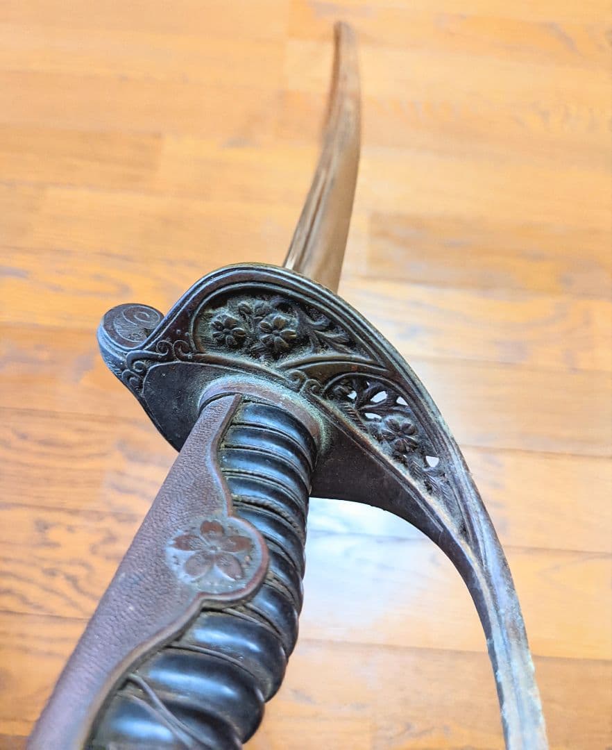 【当時物】旧日本軍 帝国陸軍 軍刀 指揮刀 模造刀 模造刀身 サーベル【刀緒付】