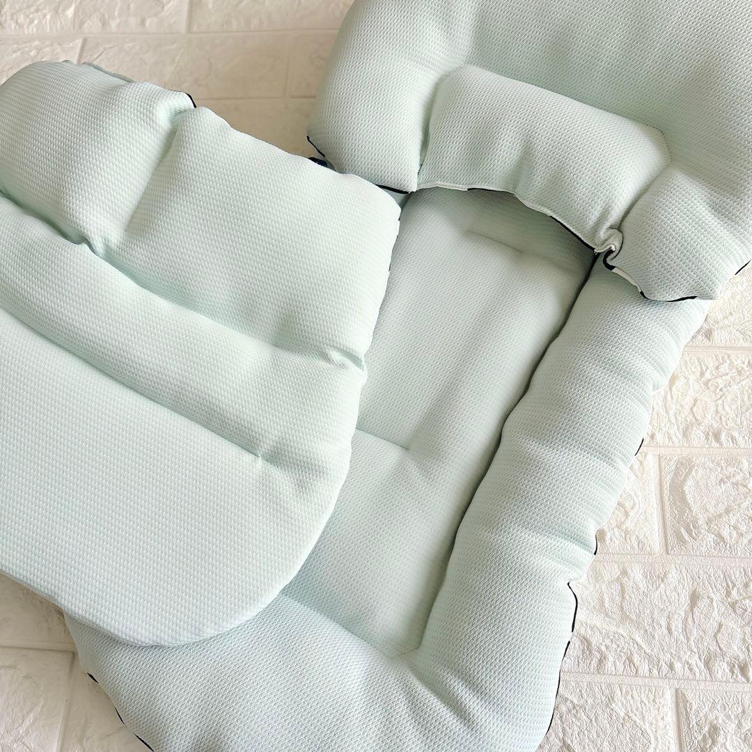 いぬ様／カートM.Ｌ、あごのせクッション