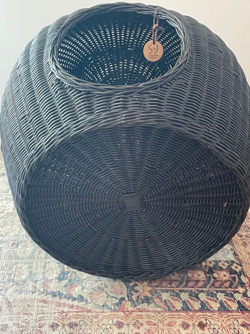 シンシアジャパン ラタンポムハウス キャットハウス ブラックりんご