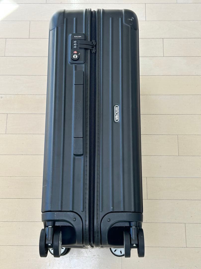 【期間限定値下げ】RIMOWA サルサ スーツケース 61L 黒 4輪