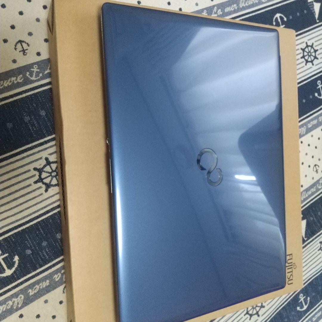 富士通未使用品FMVA77E2L