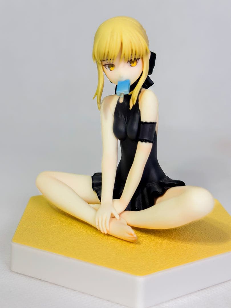 Fateセイバー 水着フィギュアセット