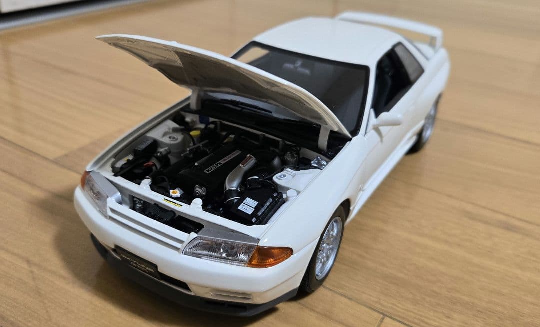 京商 1/18 スカイライン GT-R BNR32 V-SPECⅡ ホワイト