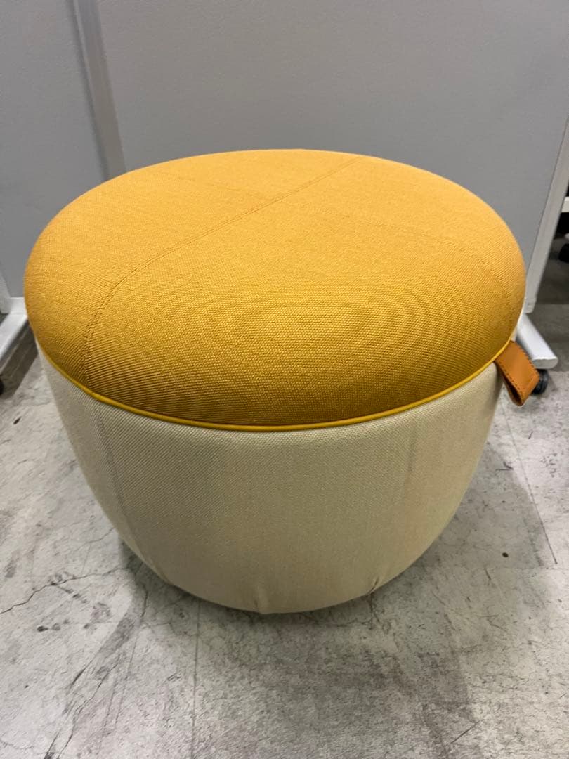 オカムラ ライブスプーフlives pouf2020年製