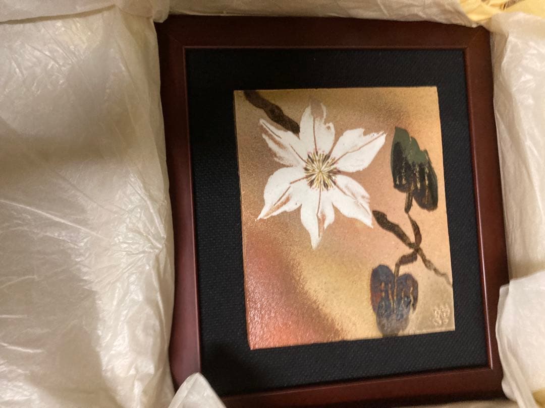 白い花の絵 作品 木製箱入り
