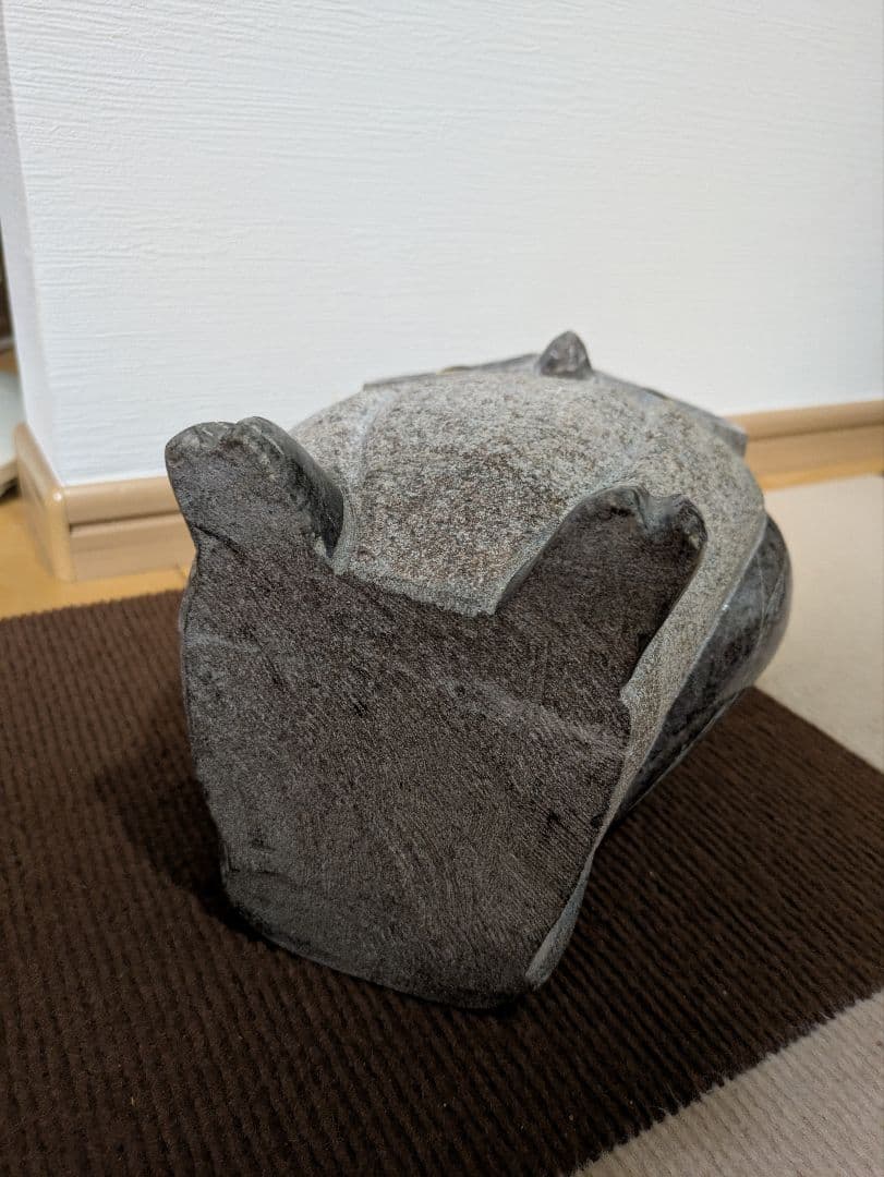 フクロウの石像　置物