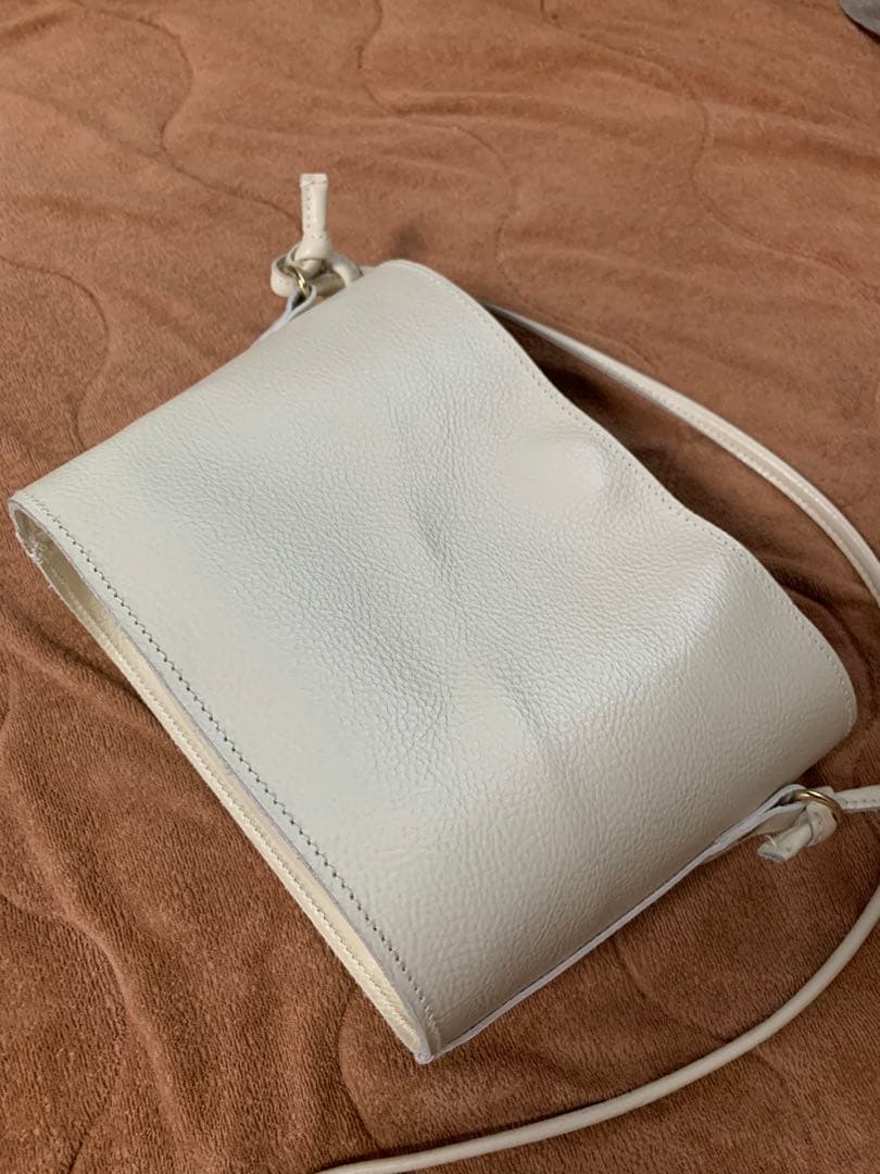 tammy　　　 オーバルショルダーバッグ