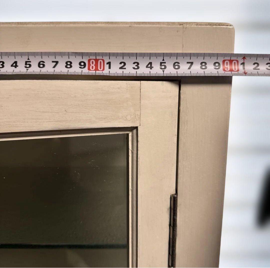 アンティーク ケビント　薬品棚　ガラスキャビネット　ホワイト　シャビー　飾り棚