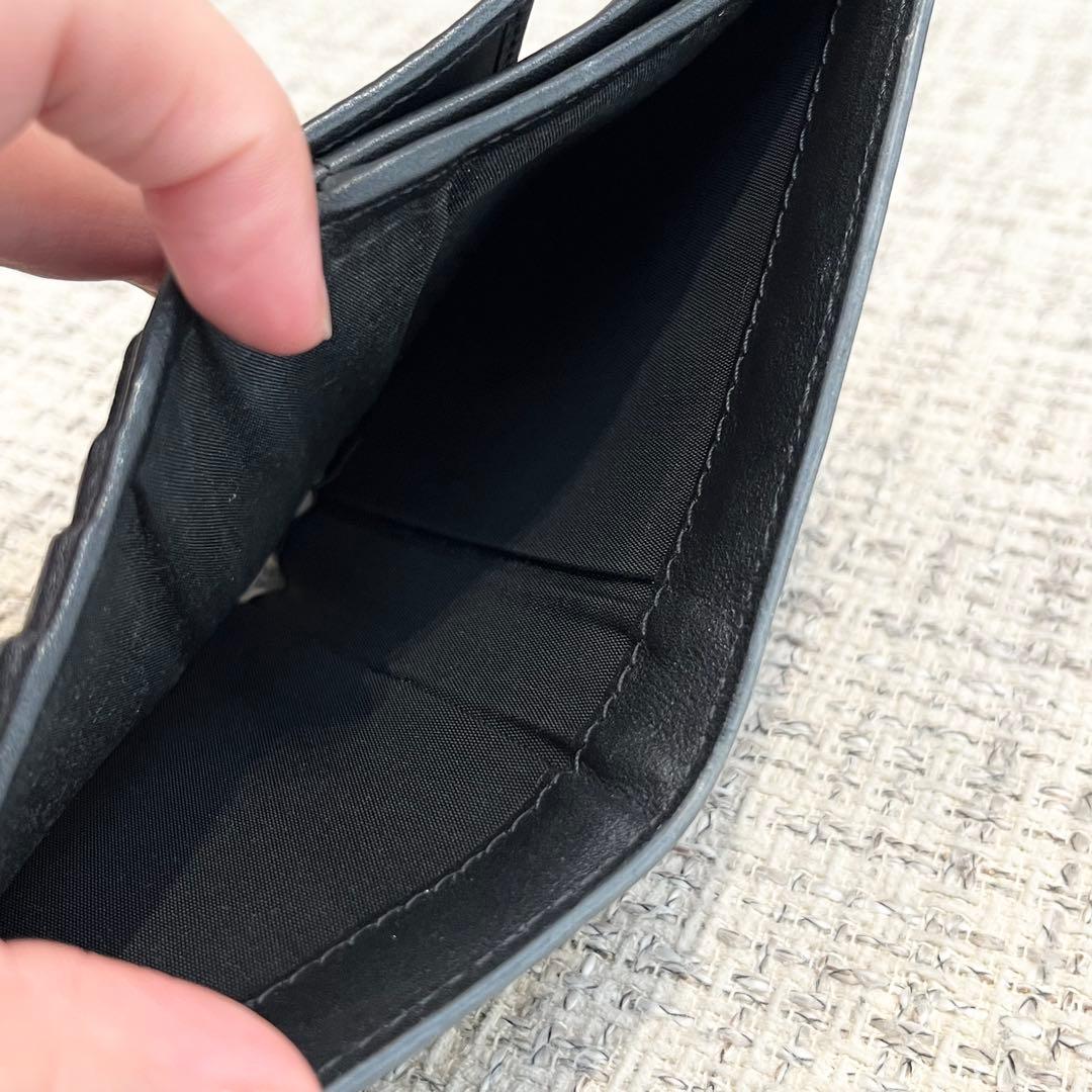 VALENTINO GARAVANI 二つ折り財布 黒 レザー