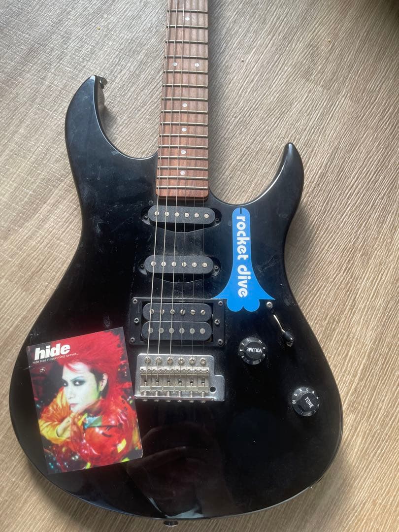 Yamaha エレキギター ブラック hideアート付き