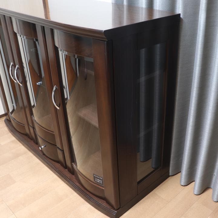 大川家具購入 日本製 ファニテリア・マキ サイドボード ガラスキャビネット